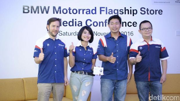 Rumah Megah untuk Kongkow Penggila BMW di Indonesia
