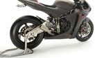 Motor Balap Berbaju Serat Karbon dari Inggris