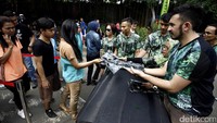 Kegiatan ini merupakan bagian dari  kampanye Love & O2-1 T-Shirt for 1 Tree Movement, sebuah aksi penggalangan dana untuk membantu penanaman pohon, serta pemeliharaan Taman Hutan Hujan Tropis yang berada di Muara Tawe, Kabupaten Barito Utara, Provinsi Kalimantan Tengah.