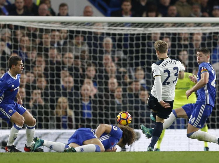 Chelsea Tundukkan Spurs 2-1