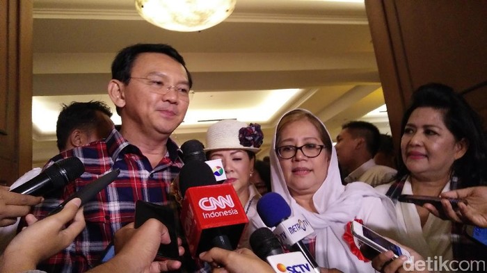 Tanggapan Kalem Ahok Atas Kritik Anies Baswedan