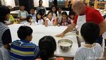 Intip Keseruan Anak-anak Belajar Bikin Pasta Bersama Chef dari Italia