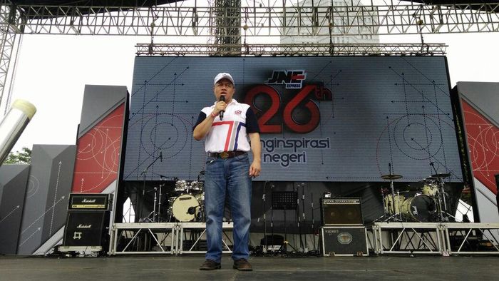 Direktur Utama PT Tiki Jalur Nugraha Ekakurir (JNE), Feriadi (Foto: Muhammad Idris) Direktur Utama PT Tiki Jalur Nugraha Ekakurir (JNE), Feriadi (Foto: Muhammad Idris)