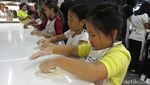 Intip Keseruan Anak-anak Belajar Bikin Pasta Bersama Chef dari Italia
