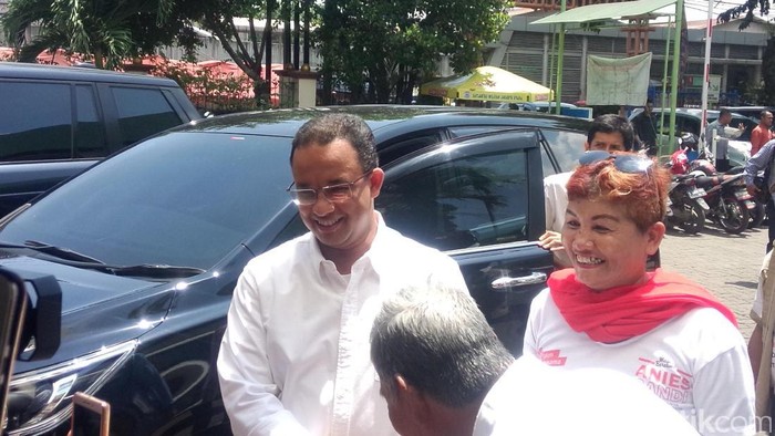 Ingin Dekat dengan Warga, Anies: Kalau Ketemu Rakyat Tak Perlu Dikawal