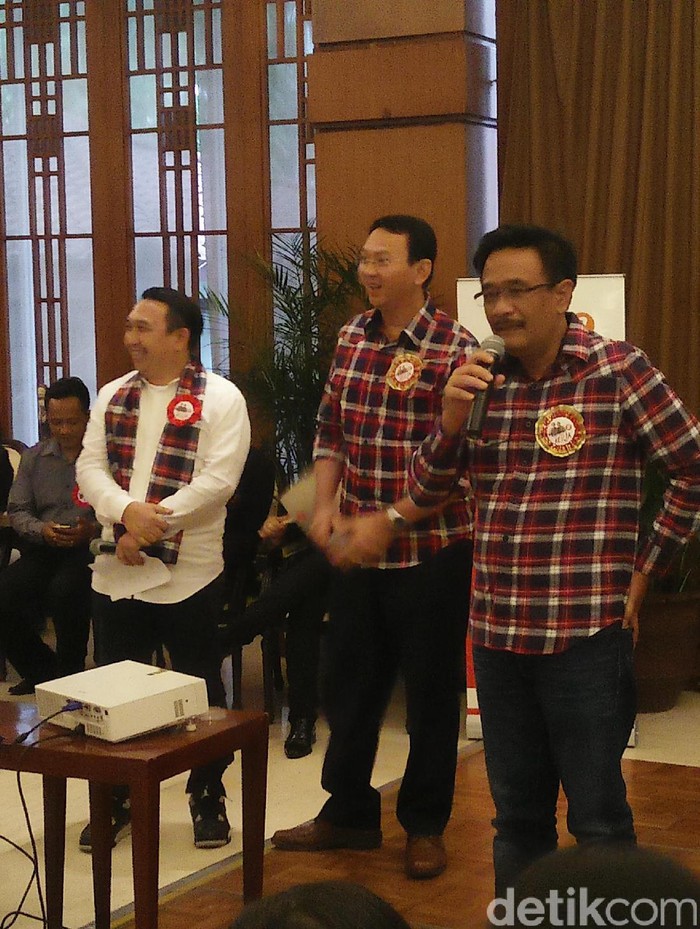 Saat Ahok-Djarot Bercanda Soal Kacamata Kuda di Bilik Suara