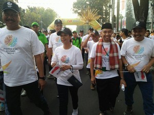 Ketika Bos-bos BUMN Ngos-ngosan Imbangi Langkah Rini Soemarno Saat Jalan Santai