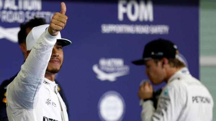 Mercedes Takkan Hukum Hamilton