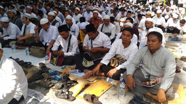 Kawal Kasus Ahok, Sejumlah Ormas di Jatim Gelar Tabligh Akbar