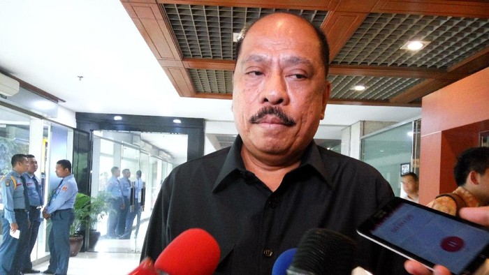 Melchias Markus Mekeng/Ketua Komisi XI DPR/Golkar