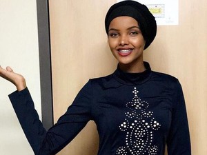 Halima Aden, Hijabers Pertama yang Pakai Burkini di Kontes Kecantikan AS