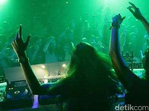 Kisah Bandar Narkoba, Muncikari, dan DJ yang Menemukan Tuhan
