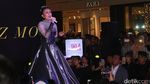 Bibir Merah Agnez Mo