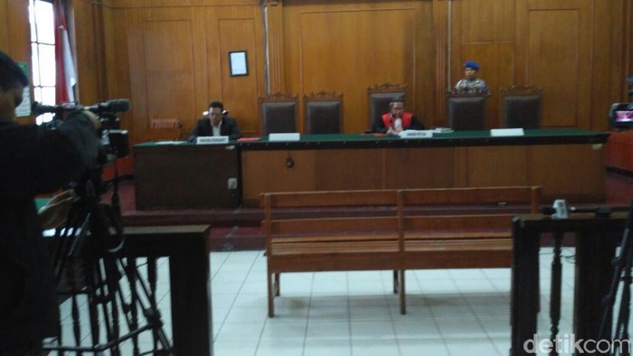 Hakim Tolak Praperadilan Dimas Kanjeng, Kasus Berlanjut