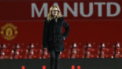 Aksi Julia Roberts di Rumput Old Trafford