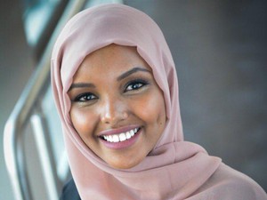 Kisah Hijabers Cantik Halima, Pengungsi Kenya Buat Sejarah di Miss Minnesota