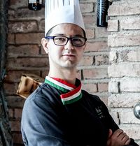 Ayo, Membuat Pasta Segar dan 3 Saus Resep Keluarga Chef Valentino!