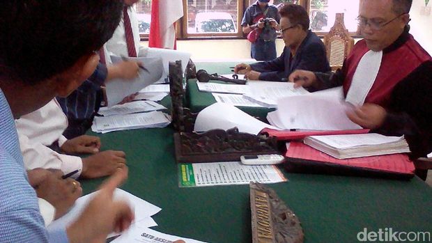 Tak Terbukti Hina Gubernur Bali di FB, Budayawan Ini Bebas dari Jerat UU ITE