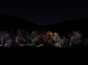 Habiskan Malam di Cappadocia Nonton Pertunjukan Cahaya Keren!