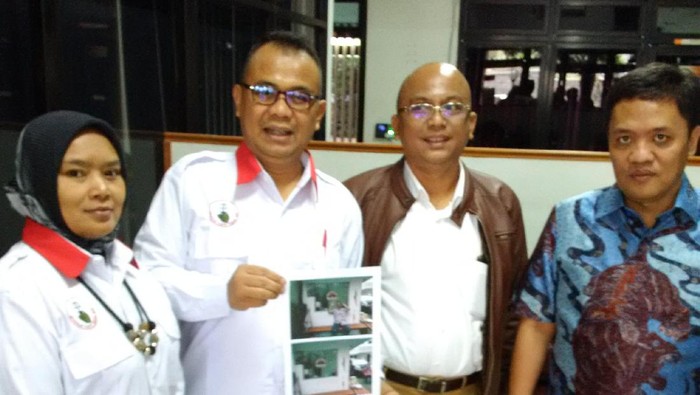Ada Stiker Ahok-Djarot di Rumah Dinas, Ketua DPRD DKI Diadukan ke Bawaslu