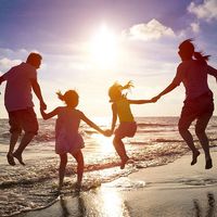 Long Weekend Getaway, Pesan Hotel Hemat Sampai 75% di NusaTrip.com