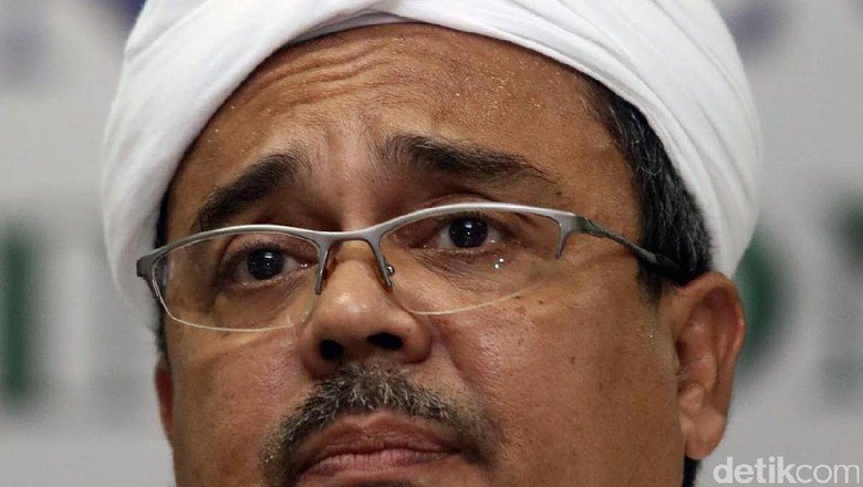 Pengamat: Habib Rizieq Tak Bernyali Seperti Buya Hamka Pengamat: Habib Rizieq Tak Bernyali Seperti Buya Hamka