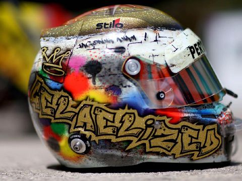 Desain Helm Sean Terbaik di GP2 Musim Ini