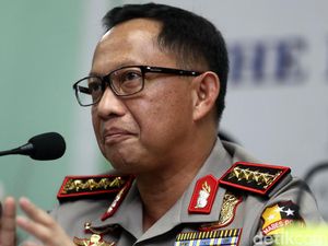 Kapolri ke Jajaran: Ikhlas Bantu Masyarakat, Jangan Settingan