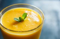 Saus Mangga yang Manis Segar Bisa Dibuat dengan Cara Ini