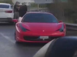 Pakai Ferrari, Neymar Pernah Kecelakaan