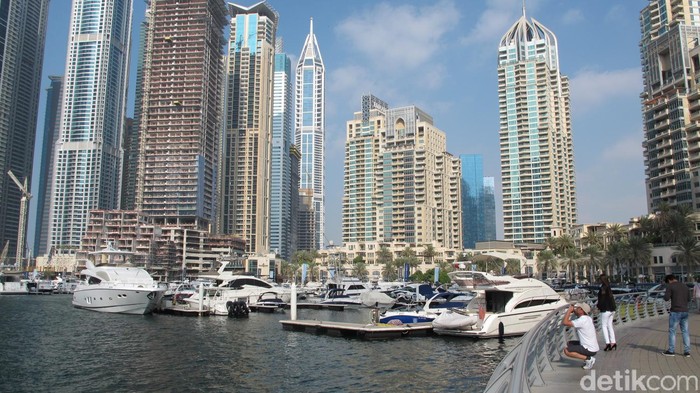 Bukan Sulap Bukan Sihir, Gurun Pasir Jadi Pelabuhan Kapal di Dubai