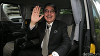 Untuk kasus ini, KPK telah menetapkan dua orang tersangka, yakni eks Dirjen Dukcapil Kemendagri, Irman, dan mantan Direktur Pengelola Informasi Administrasi Kependudukan Ditjen Dukcapil Kemendagri, Sugiharto.