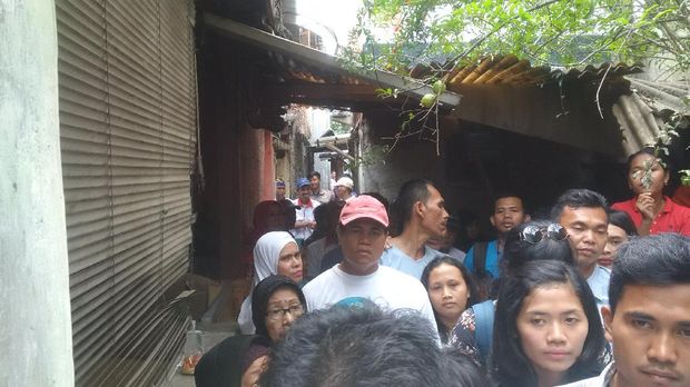 Sandiaga Kampanye di Gang Sempit, Warga Grogol Petamburan Minta Maaf