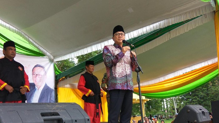 Blusukan ke Lampung, Ketua MPR Ingatkan Pentingnya Pendidikan untuk Anak