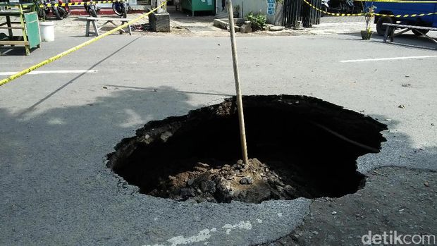 Penutupan Jalan Amblas di Kota Malang Butuh Waktu 3 Minggu
