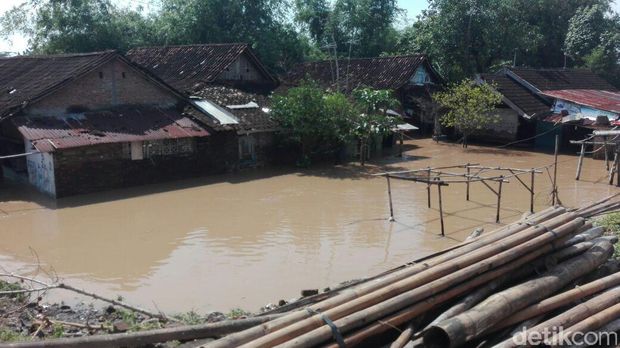 Kediaman pribadi Wali Kota di Kelurahan Pucangsawit, Solo.