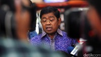 Pertemuan itu terkait penggantian Akom sebagai ketua DPR oleh Setya Novanto.