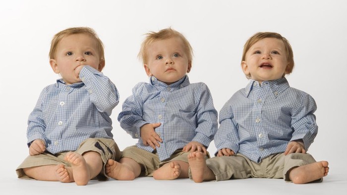 Ini Dia Kembar Tiga Paling Ringan Sedunia