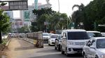 Ada Pemasangan Turap, Jalur TransJ Latumenten Ditutup