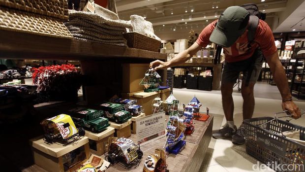 Belanja sampai puas di Kultura, Filipina (Rachman/detikTravel)