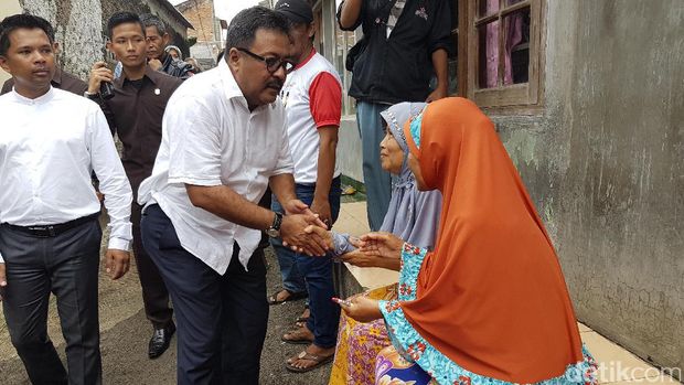 Rano Karno di Cireundeu Tangsel