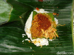 Murah dan Sedap, Nasi Jinggo Racikan Putu Sumiasih