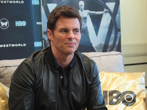 Seperti Apa Adegan Pembunuhan Teddy Flood di Mata James Marsden?
