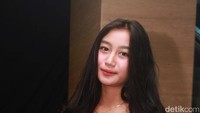 Ini pose Pamela dengan baju ketat, seksi nggak? Pool/Gus Mun/detikFoto.