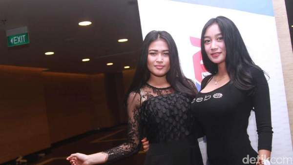 Hitam Ketat Duo Serigala Hitam Ketat Duo Serigala