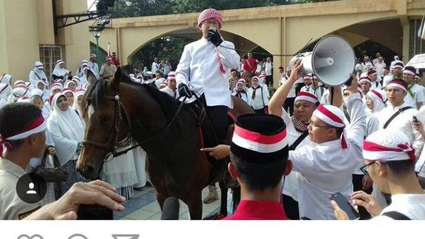 Tokoh agama juga hadir dalam apel itu.