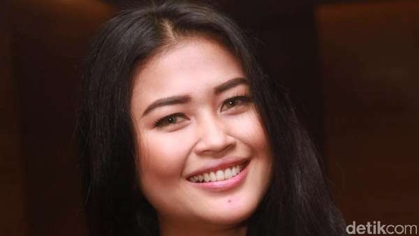 Hitam Ketat Duo Serigala Hitam Ketat Duo Serigala