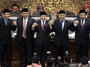 Novanto Dipanggil KPK, Rapat Paripurna DPR Hari Ini Batal