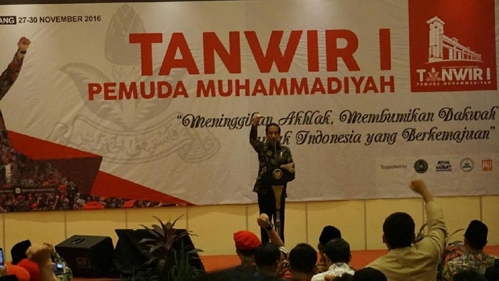 Pesan Keberagaman dan Pekikan Takbir dari Jokowi