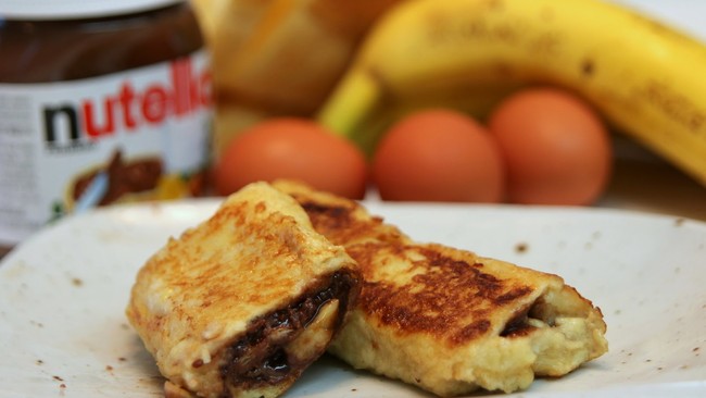 Yuk, Buat Banana Nutella French Toast yang Manis Enak untuk Sarapan!